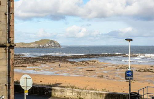 By The Sea - Foto 38