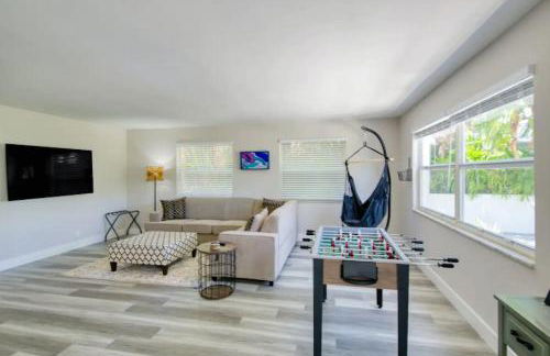 Dog friendly condo with beach access, hot tub, firepit - Foto 9