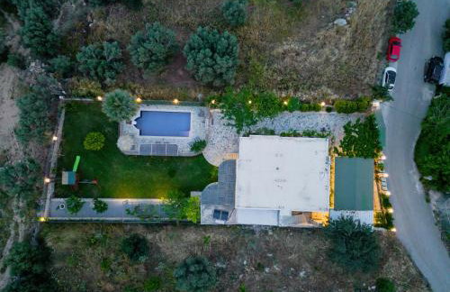 Dafni Villa a place to visit - Foto 1