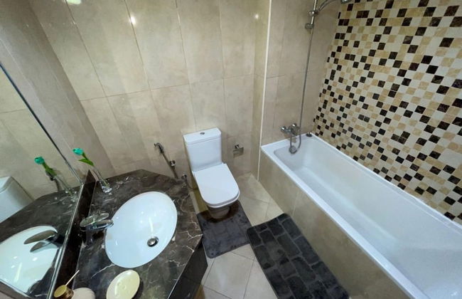 Elite LUX Holiday Homes - Spacious 2BR With Direct Metro Access in Al Furjan Dubai - Photo 16