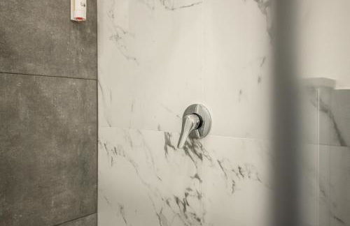 College Suites - Photo 55