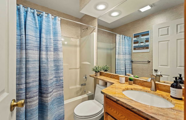 Mountain Escape With Game Room, Balcony & Stunning Views in the Poconos Christina - Foto 28