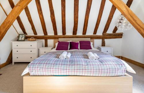 Period Luxury Converted Barn Windsor/Maidenhead - Perfect for family groups - Foto 49