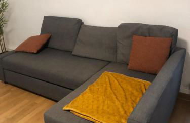 Central-Quiet-5min to tram-shopping- - Foto 13