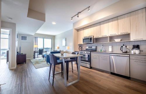 Gorgeous Apt w Harbor Views & Gym - Foto 6