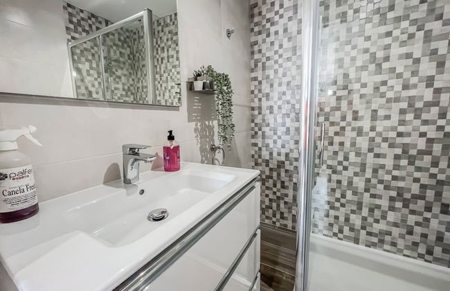 Modern Two Bedroom Apartment With Pool - Foto 8