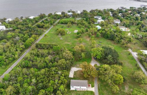 Old Town Bay St. Louis Outdoor Bar Area Game Room - Foto 43