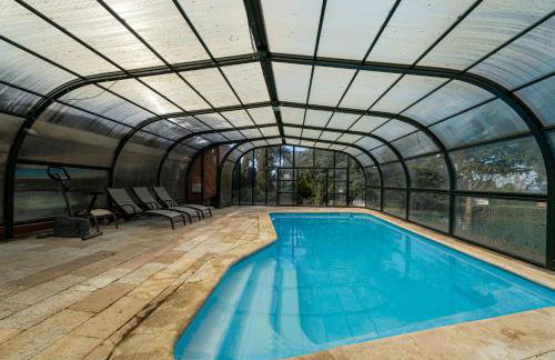 Villa con Jacuzzi exterior y Piscina cubiertos - Foto 77