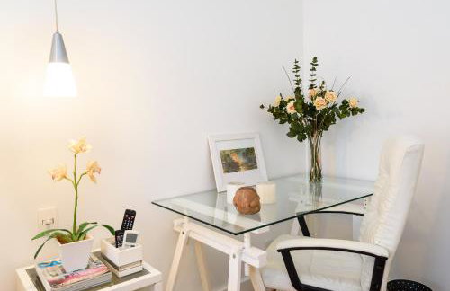 Copacabana Beach Amazing Lux 2 Bedroom Apartment - Photo 17