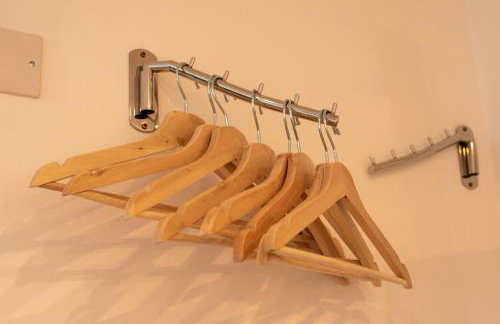 121 Studio - Apartment with Kitchen, Terrace, Stansted Airport Shuttle - Foto 38