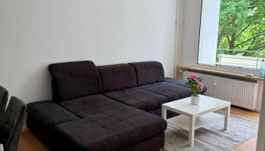 Comfy Modern 4-Bed Apartment, WiFi, 20min DUS, 5min A46 - Foto 3