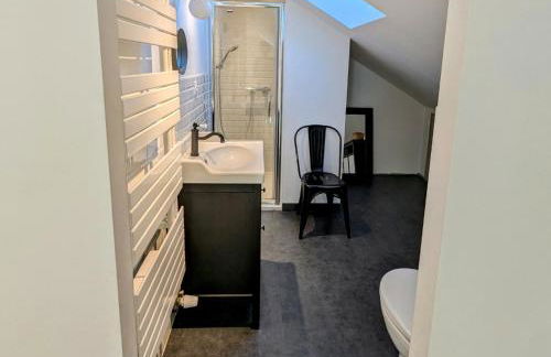 Grande ferme de 250m2 rénovée au charme rustique - Foto 40