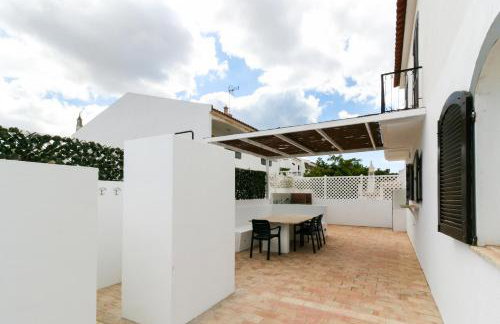 FLH Altura Family House with Pool - Foto 37