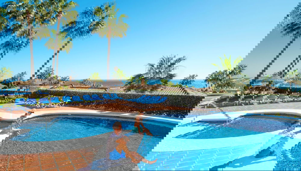 Ramada Hotel & Suites by Wyndham Costa del Sol - Foto 1, Piscina