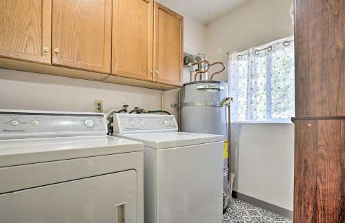 Cabin with Hot Tub and Views 1 Mile to Alyeska Resort - Foto 28