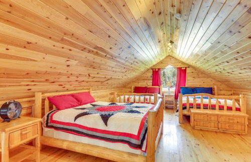 Wraparound Deck and BBQ Pet-Friendly Deadwood Cabin - Foto 22