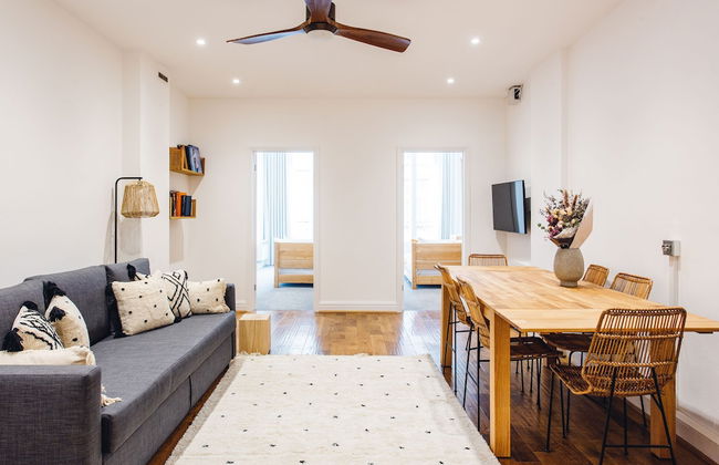 2 Bed Apartment Right on Trafalgar Square - Photo 27