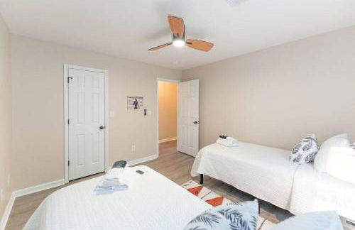 15 Min to UA Private Heated Pool Huge Yard Luxe Master - Foto 22