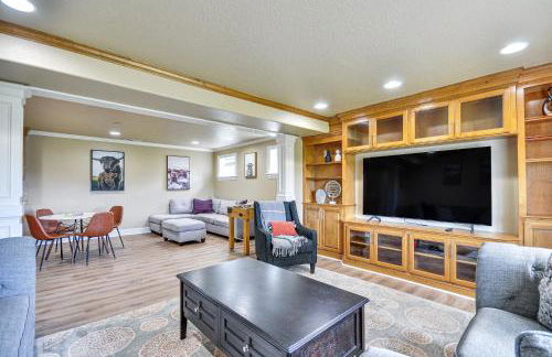 Portland Area Group Getaway Hot Tub and Views! - Foto 14