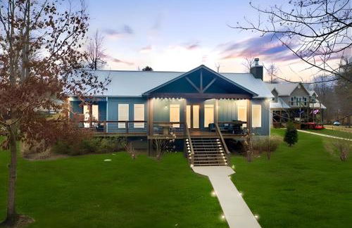 Paradise Point - 4BR Lakefront Haven Dock, Kayaks, & Cozy Firepit - Foto 16