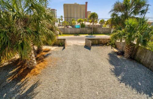 Newly Renovated 2 Bedroom Beach House Free Parking - Foto 28