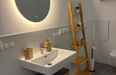 Luxuriöses 3-Zimmer-Apt I Terrasse I Familienfreundlich I Küche I Netflix I Kostenloser Parkplatz I 125 m2 - Photo 19