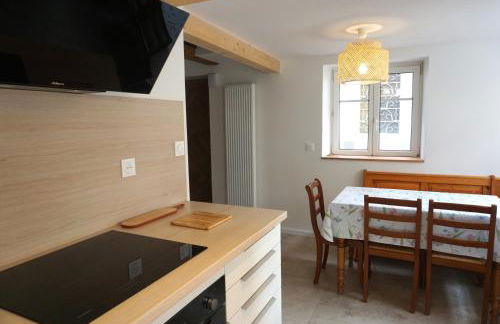 Gîte Les Hirondelles - Spacieux et Typique Alsacien - Commerces à Proximité - Proche Sélestat - Foto 9