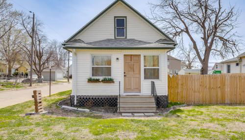 Walk to Memorial Stadium Family Home with Patio - Foto 3