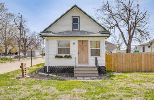 Walk to Memorial Stadium Family Home with Patio - Foto 3