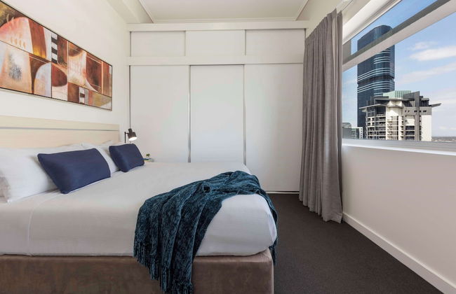 Oaks Brisbane Casino Tower Suites - Photo 13