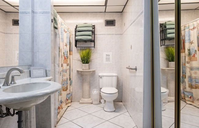 Playa Verde Apt Pool for 4 - Photo 5