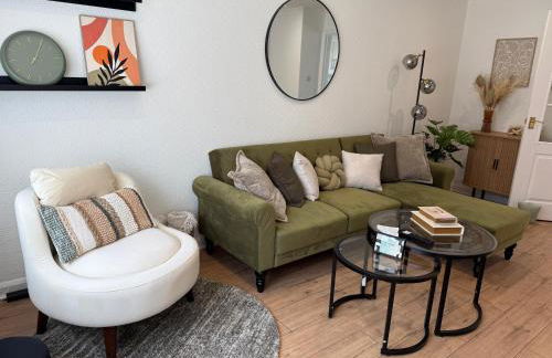 NEW refurbished Luxurious home with great transport links - Foto 14