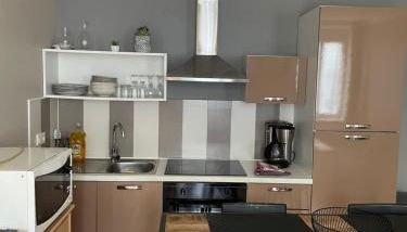 Maison de plain-pied avec un grand jardin - Photo 2