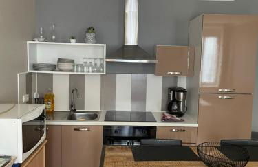 Maison de plain-pied avec un grand jardin - Photo 2