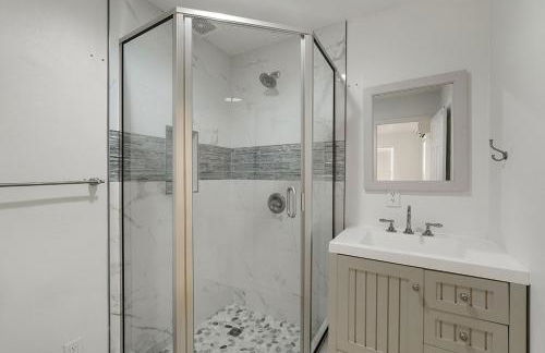 Lazy Bones - Vacation Home Near the Beach with Private Pool & Golf Cart - Foto 35