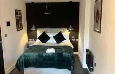 Spacious & Stylish Self Contained Studio Apartments - Foto 13