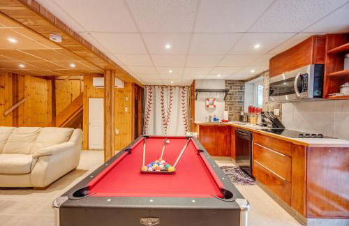 Stunning! Pocono Escape! HotTub Sauna Pool Ski Pet-Friendly Firepit Game Room Fireplace BBQ Lakes Tennis Fishing - Foto 7