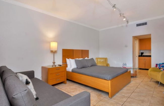 Amazing Apartment,hallandale Beach, Walk to Ocean! - Foto 7