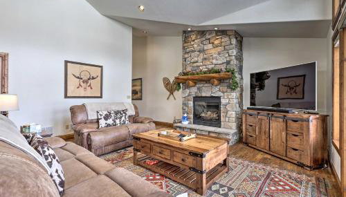 Luxe Rocky Mtn Retreat with Hot Tub - By Winter Park - Foto 5