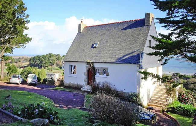 Holiday Home in Trebeurden With Sea View - Foto 1