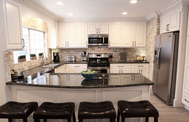 Stunning 8 bedroom 6 bathroom Pool Home - Foto 16