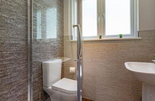 Pendine Sands Edith Villas - a luxury seaside home with beautiful sea views - Photo 38