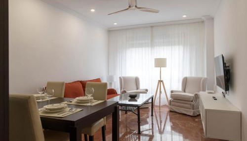 La Bodega Con Parking Gratis - Foto 2