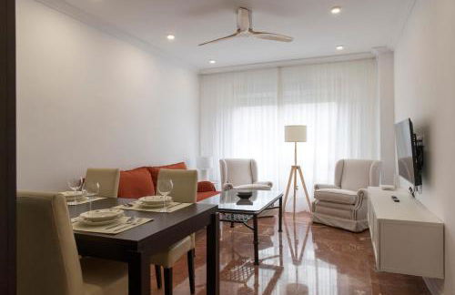 La Bodega Con Parking Gratis - Foto 2