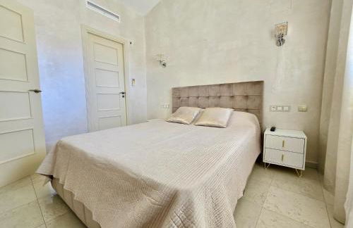 VILLA GADEA Luxury Penthouse - Photo 39