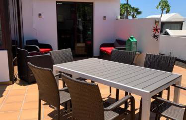 Lovely Villa Nico Playa Blanca, hot tub, communal pool - Foto 40