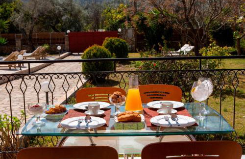 Red Villa - Photo 26