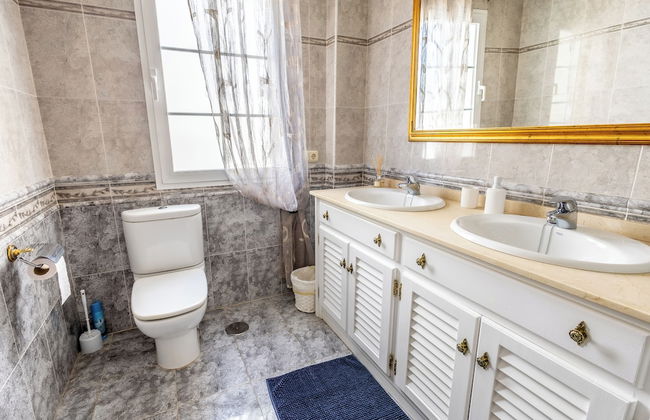 Stunning Golf Villa With Pool and Stunning Views - Foto 10