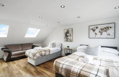 4BR 6Beds 3 Bath Private Parking Garden Kings Cross 25 min & Harry Potter - Foto 14