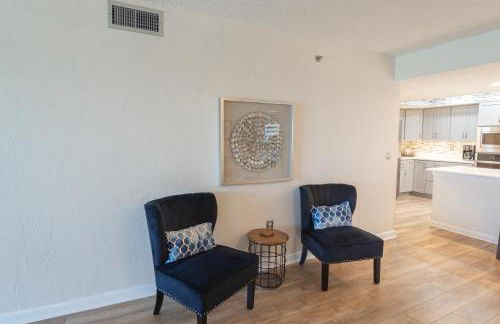 Luxury, Direct Oceanfront Unit and Balcony, Northeast Corner, Heated Pool, Garage Parking - Photo 42
